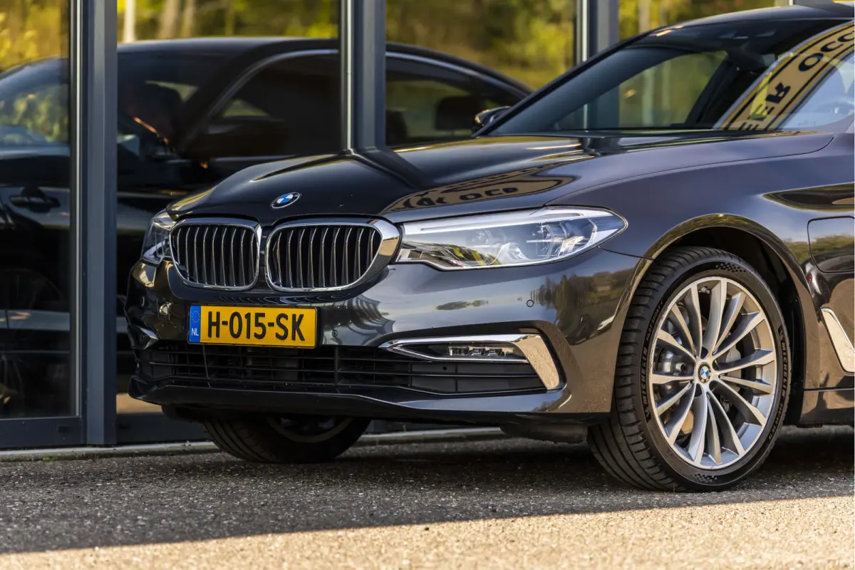 530e Luxury Line