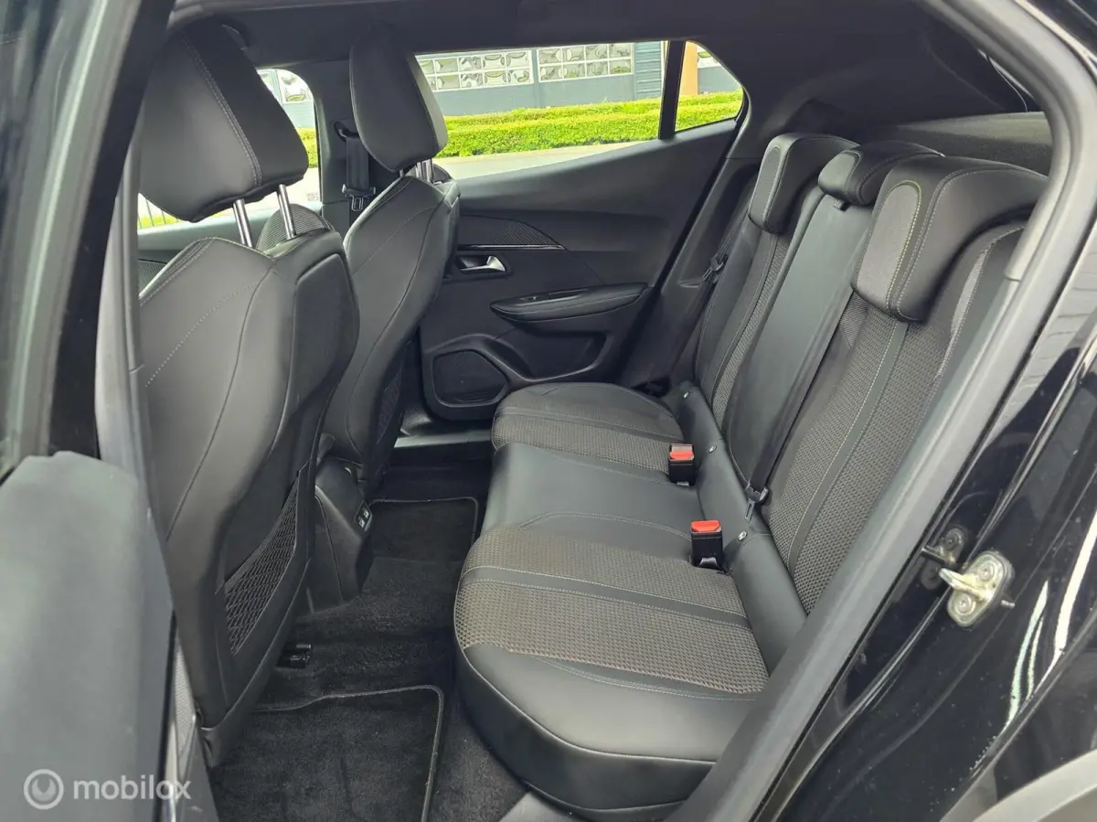 1.2 PureTech GT ACC Carplay Camera 3D scherm