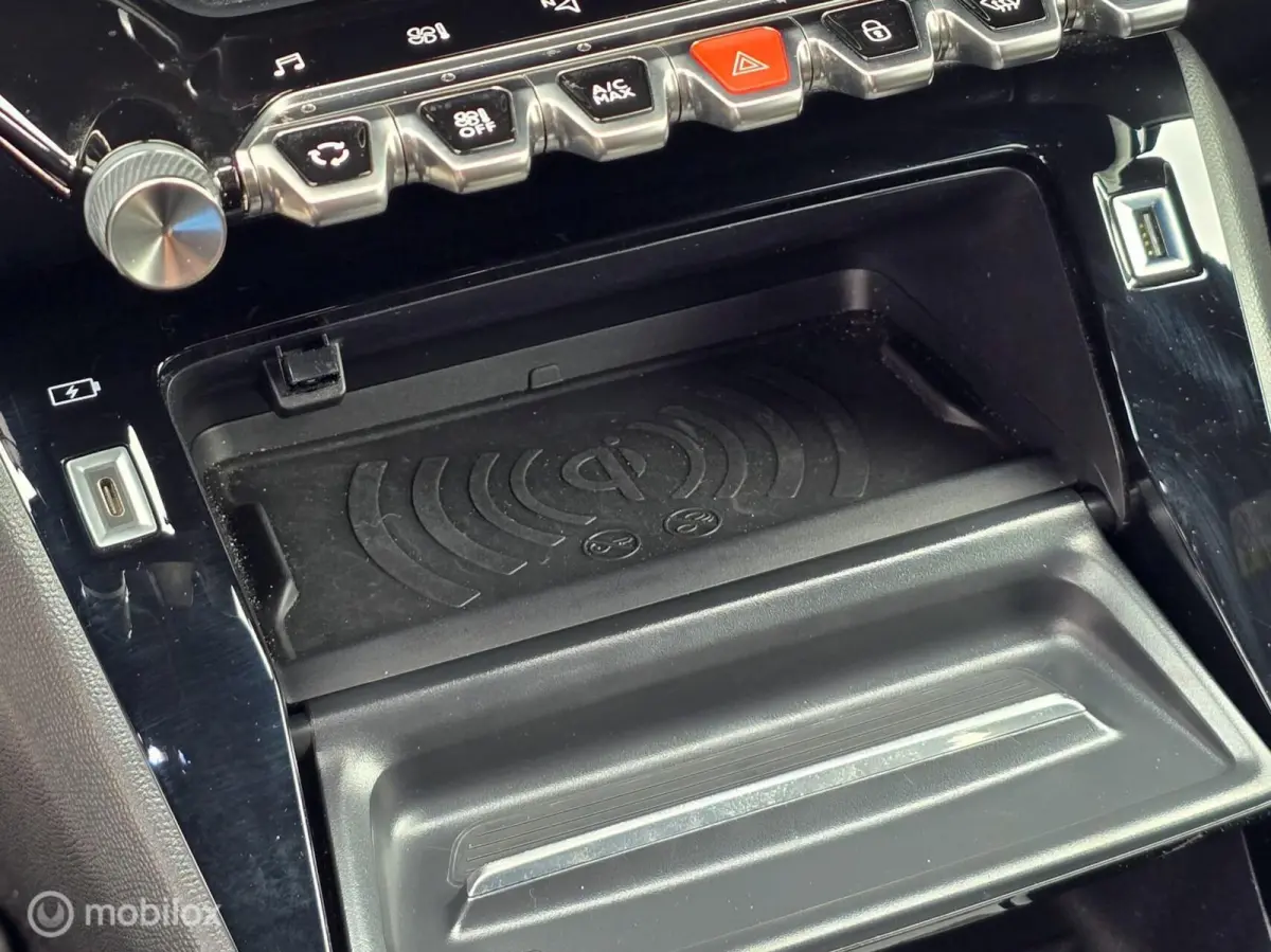 1.2 PureTech GT ACC Carplay Camera 3D scherm
