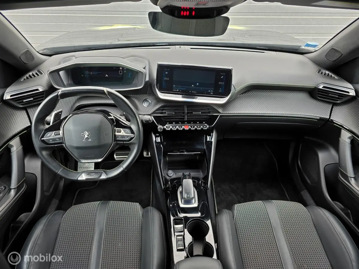 1.2 PureTech GT ACC Carplay Camera 3D scherm