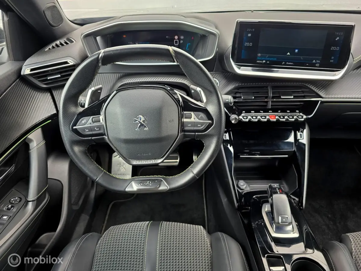 1.2 PureTech GT ACC Carplay Camera 3D scherm