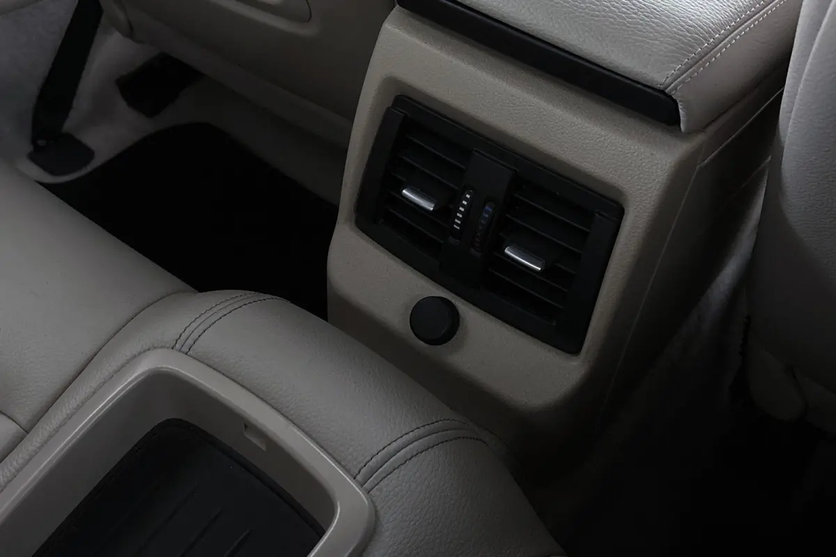 218i High Executive Luxury Line Stoelverwarming HiFi