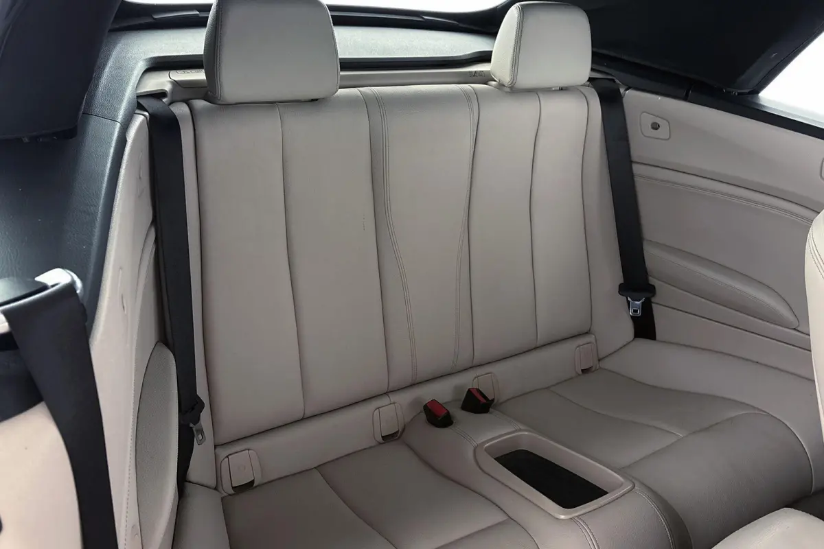 218i High Executive Luxury Line Stoelverwarming HiFi