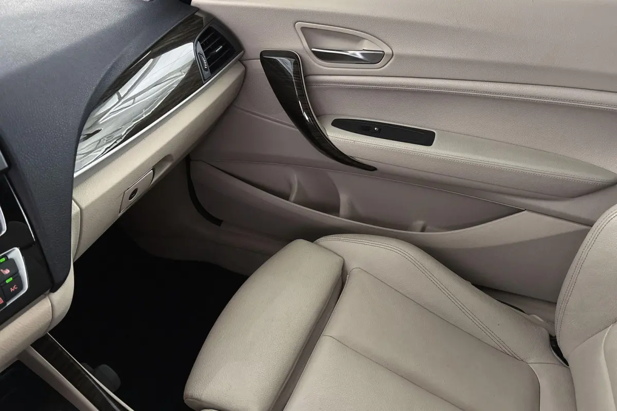 218i High Executive Luxury Line Stoelverwarming HiFi