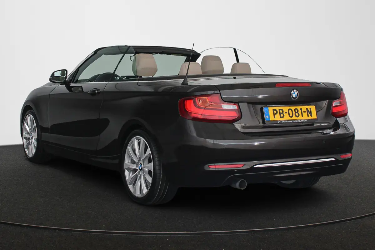 218i High Executive Luxury Line Stoelverwarming HiFi