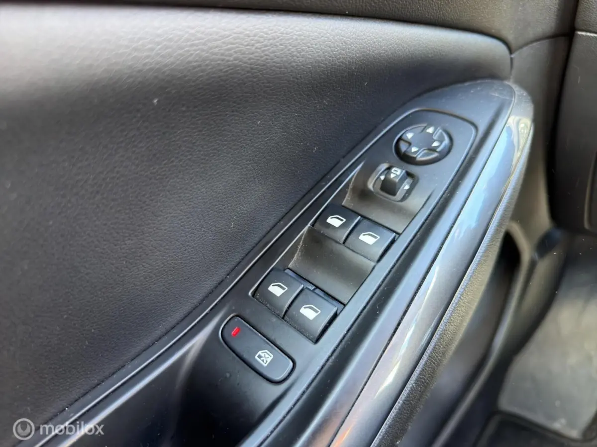 1.6 Turbo Hybrid4 / 300 PK / Carplay / Camera / All in prijs