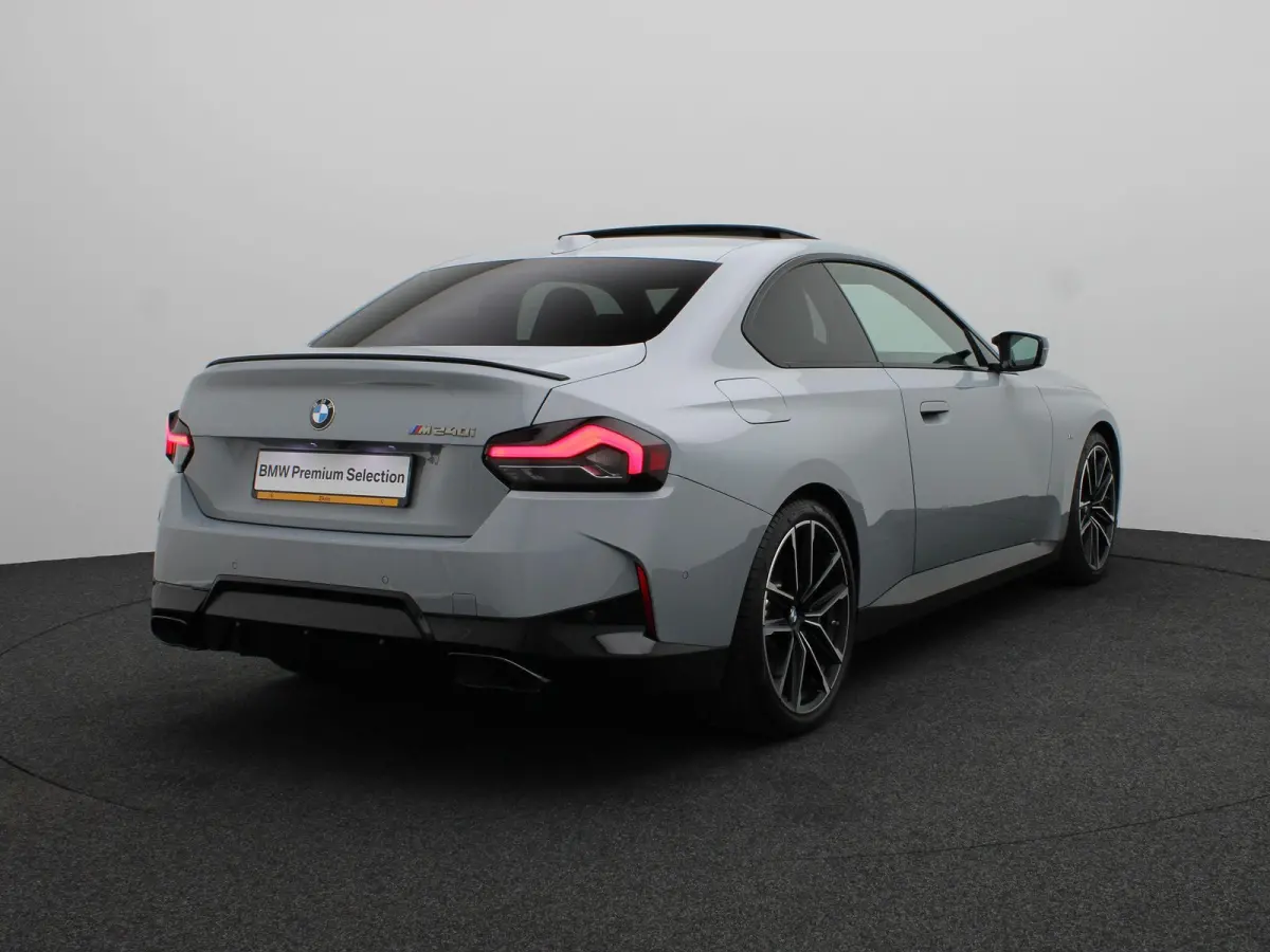 M240i M Sportpakket Pro | Schuifdak | Elektrisch Verstelbare M Sportstoelen | Parking Assistant | DAB | HiFi | 19''