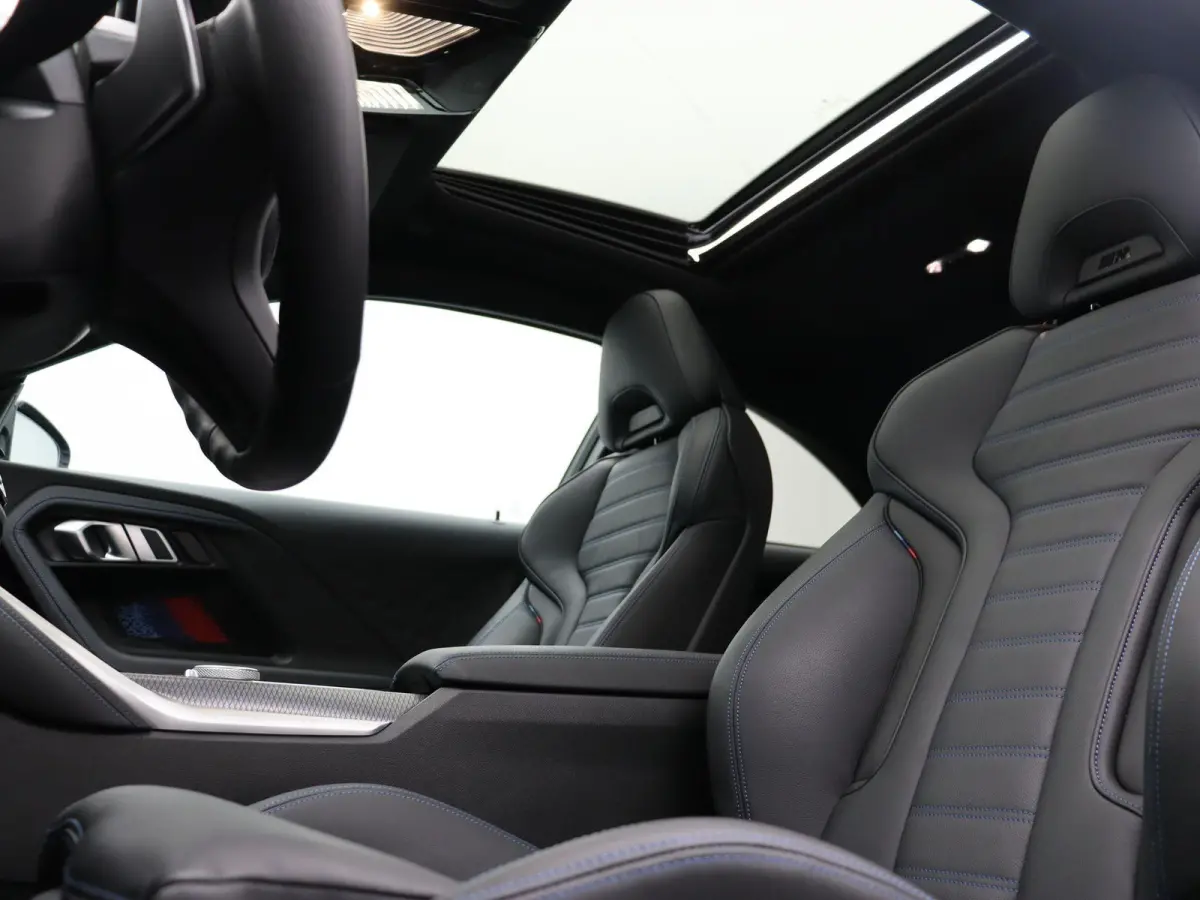 M240i M Sportpakket Pro | Schuifdak | Elektrisch Verstelbare M Sportstoelen | Parking Assistant | DAB | HiFi | 19''