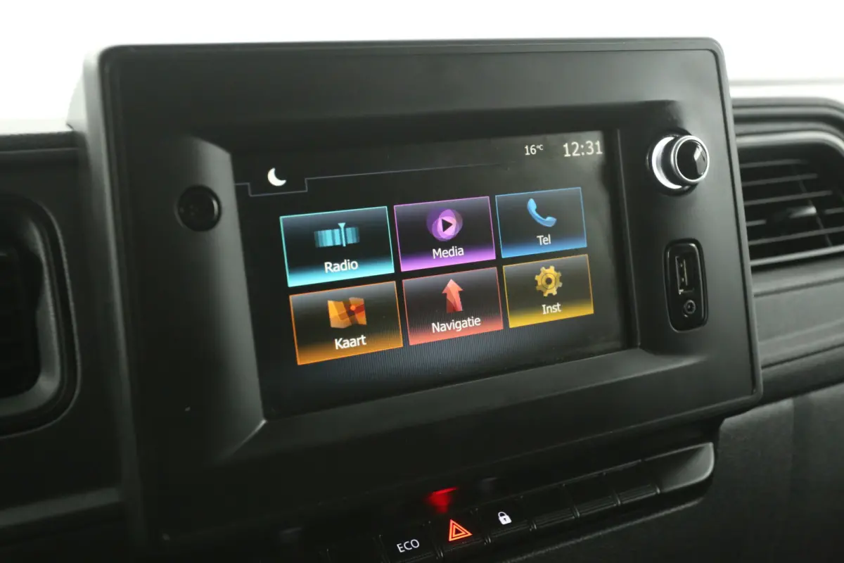 T35 2.3 dCi L2H2 | Airco | Camera | Carplay | 3 Zits | LED | Parkeersens.