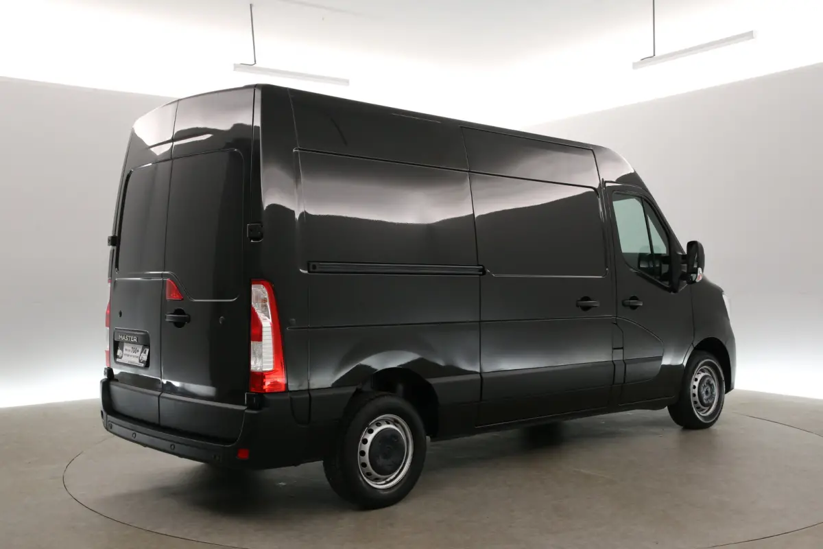 T35 2.3 dCi L2H2 | Airco | Camera | Carplay | 3 Zits | LED | Parkeersens.