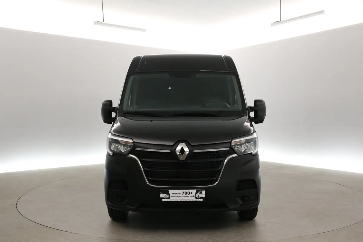 T35 2.3 dCi L2H2 | Airco | Camera | Carplay | 3 Zits | LED | Parkeersens.