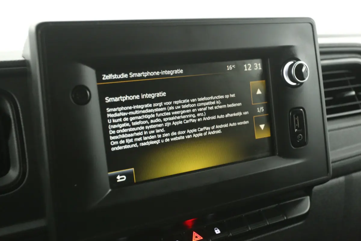 T35 2.3 dCi L2H2 | Airco | Camera | Carplay | 3 Zits | LED | Parkeersens.