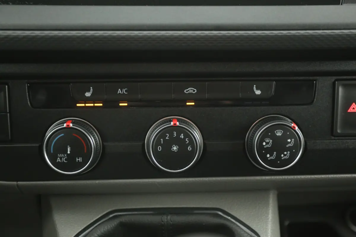 2.0 TDI L2H1 | MARGE | Airco | Camera | Carplay | Stoelverw. | Achterklep
