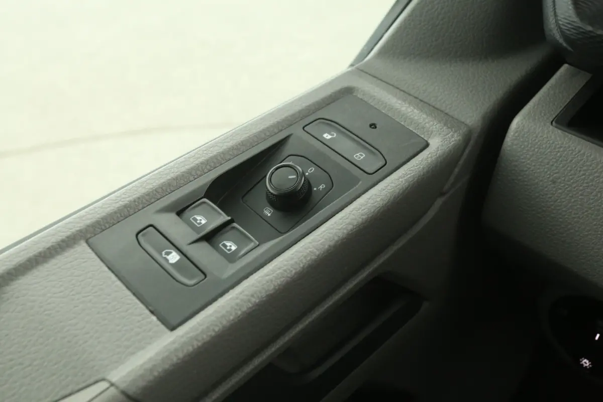 2.0 TDI L2H1 | MARGE | Airco | Camera | Carplay | Stoelverw. | Achterklep