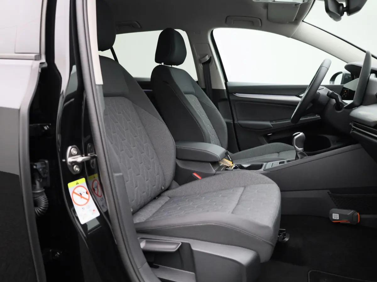 1.5 TSI Life Edition 116 PK| Origineel Nederlands | 1e Eigenaar | Apple Carplay | Achteruitrijcamera | Parkeersensoren | Climatronic | 17 Inch Velgen
