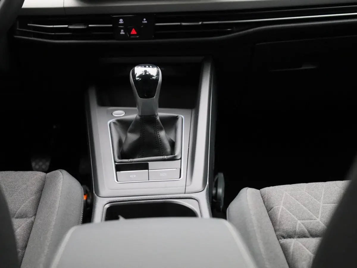 1.5 TSI Life Edition 116 PK| Origineel Nederlands | 1e Eigenaar | Apple Carplay | Achteruitrijcamera | Parkeersensoren | Climatronic | 17 Inch Velgen