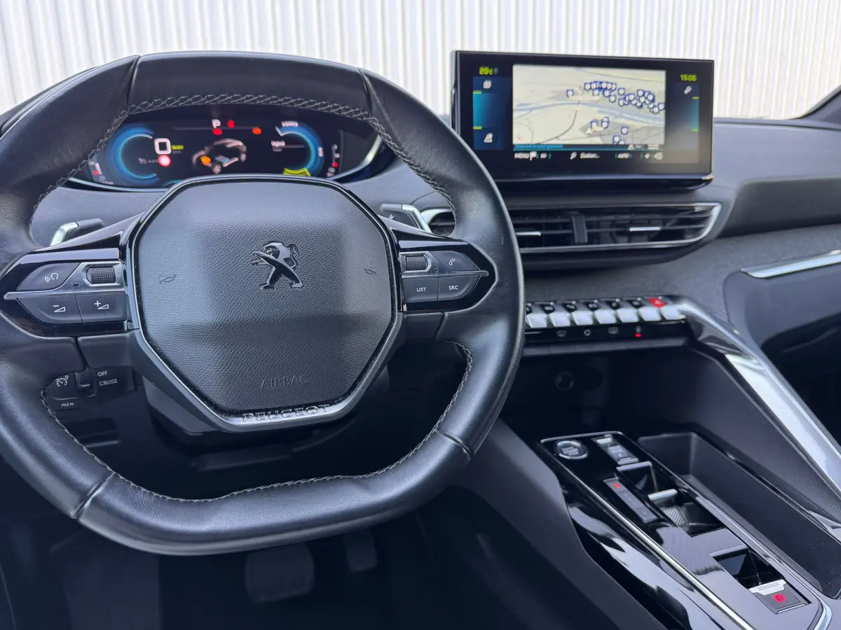 1.6 HYbrid 225PK Allure Pack Business | Navigatie | Camera | Apple Carplay / Android Auto | | Cruise control | DAB ontvanger | Dimlichten automatisch