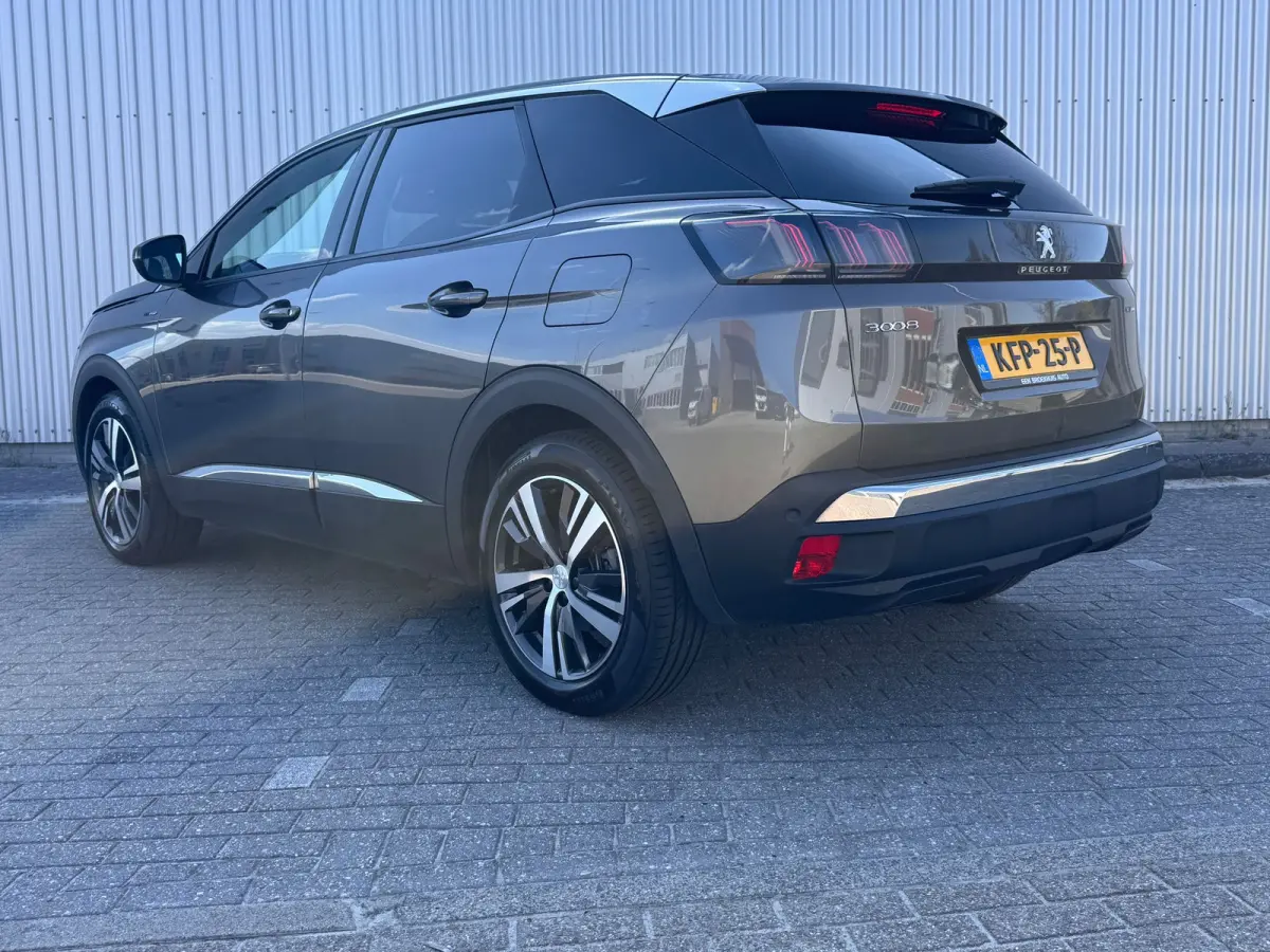 1.6 HYbrid 225PK Allure Pack Business | Navigatie | Camera | Apple Carplay / Android Auto | | Cruise control | DAB ontvanger | Dimlichten automatisch