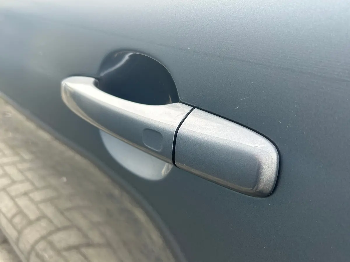 1.5 T3 Polar+ Sport | Trekhaak | Harman/Kardon | All-seasons | R-Design | Keyless entry | Stoelverwarming |