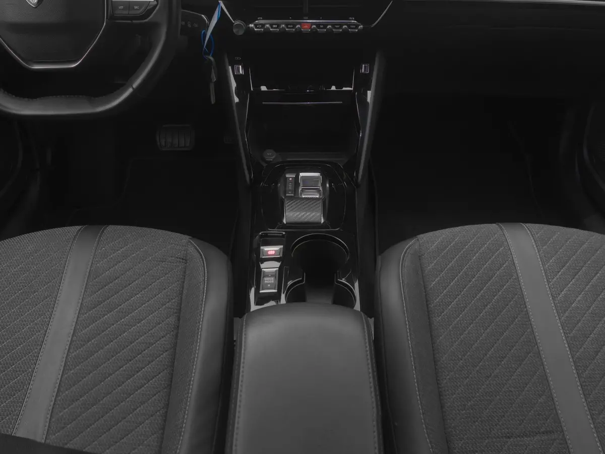 1.2 PureTech 130 PK Automaat Allure | CARPLAY