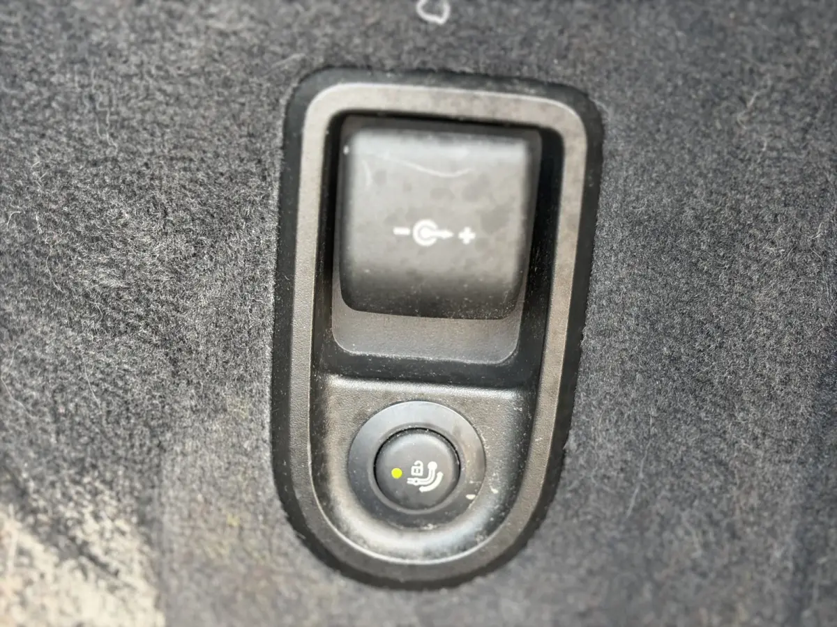 520i High Executive 184pk | Sport Line | Bluetooth | Elektrisch bedienbare achterklep | LED koplampen | Lederen bekleding | Navigatiesysteem full map | Voorstoelen verwarmd | Trekhaak elektr