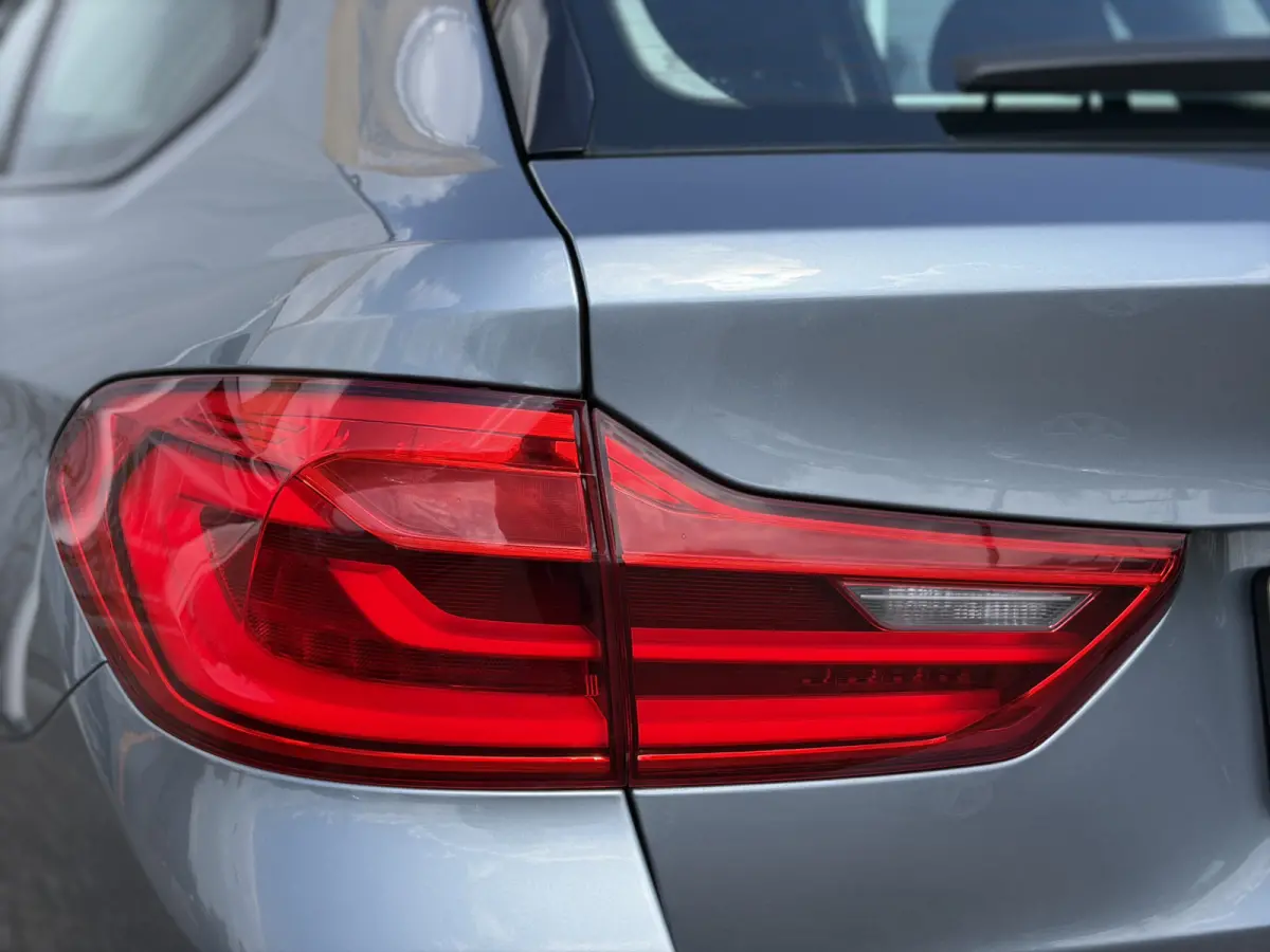 520i High Executive 184pk | Sport Line | Bluetooth | Elektrisch bedienbare achterklep | LED koplampen | Lederen bekleding | Navigatiesysteem full map | Voorstoelen verwarmd | Trekhaak elektr
