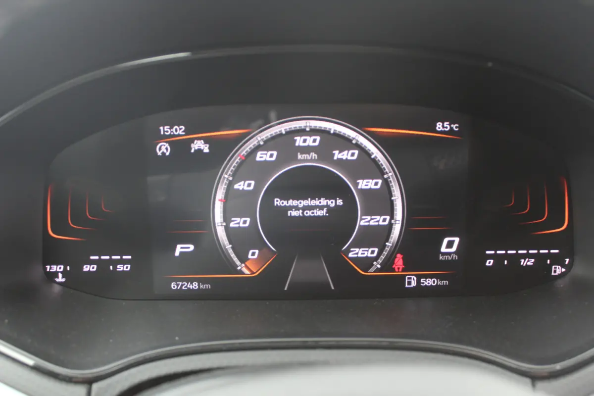 1.0 TSI FR Business Connect Stoelverwarming l Achteruitrij camera l PDC l Applecarplay/ Android auto