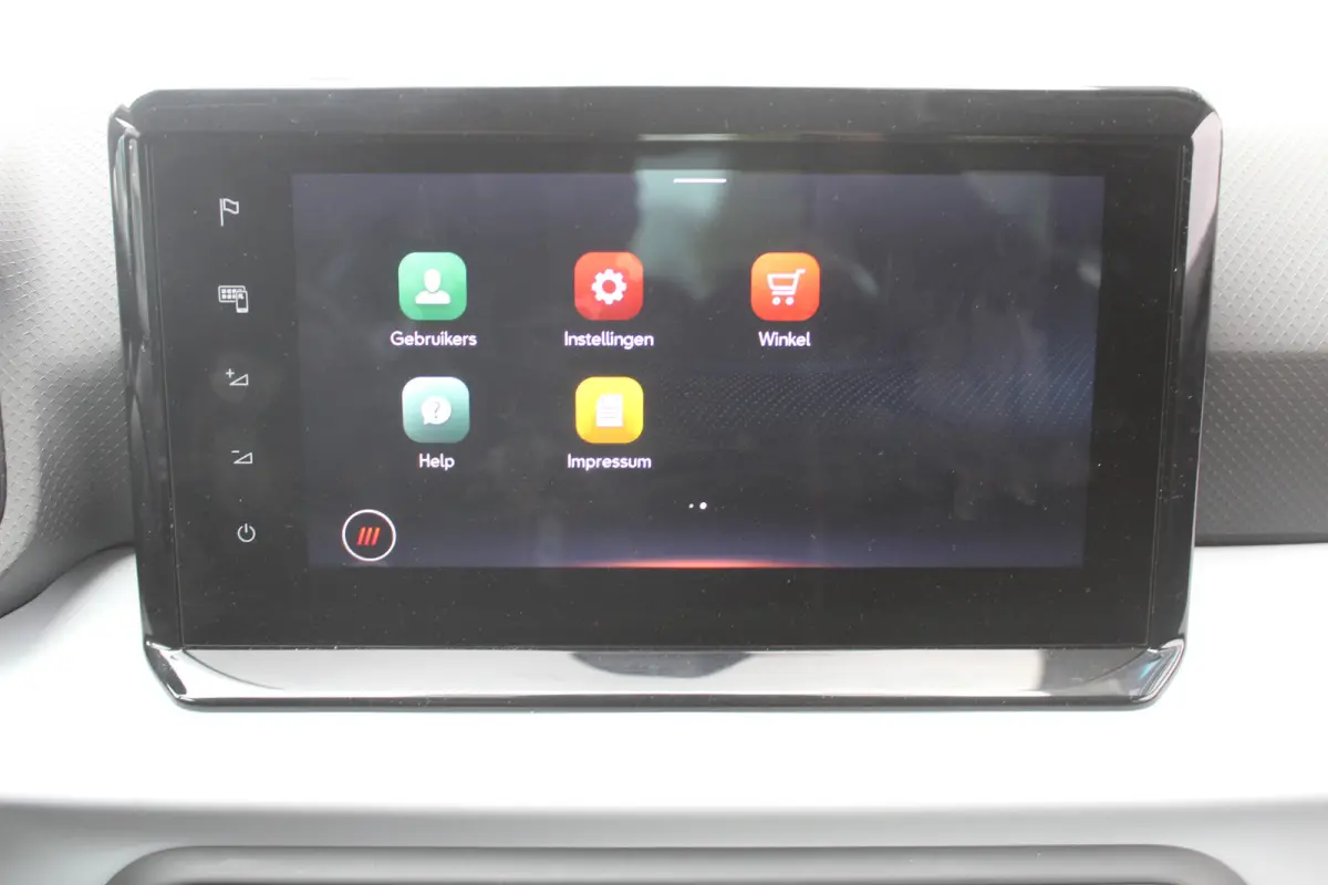 1.0 TSI FR Business Connect Stoelverwarming l Achteruitrij camera l PDC l Applecarplay/ Android auto