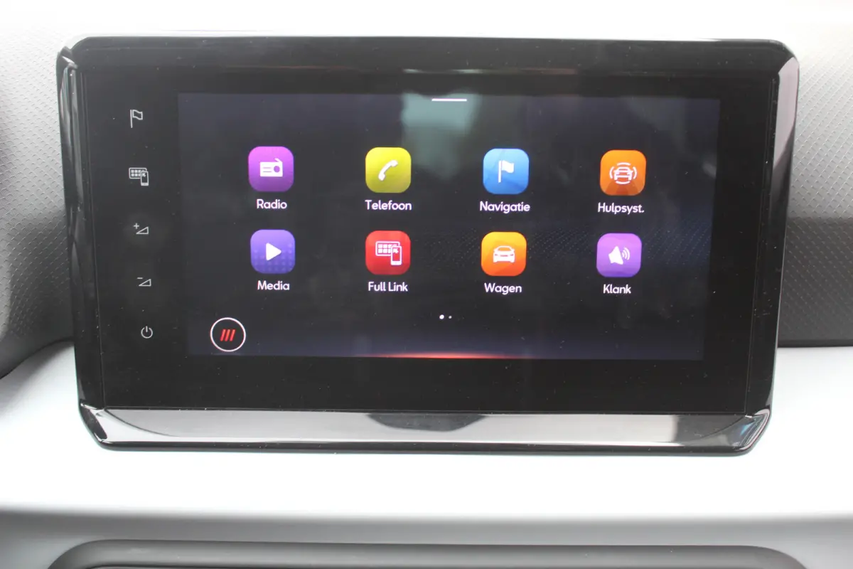 1.0 TSI FR Business Connect Stoelverwarming l Achteruitrij camera l PDC l Applecarplay/ Android auto