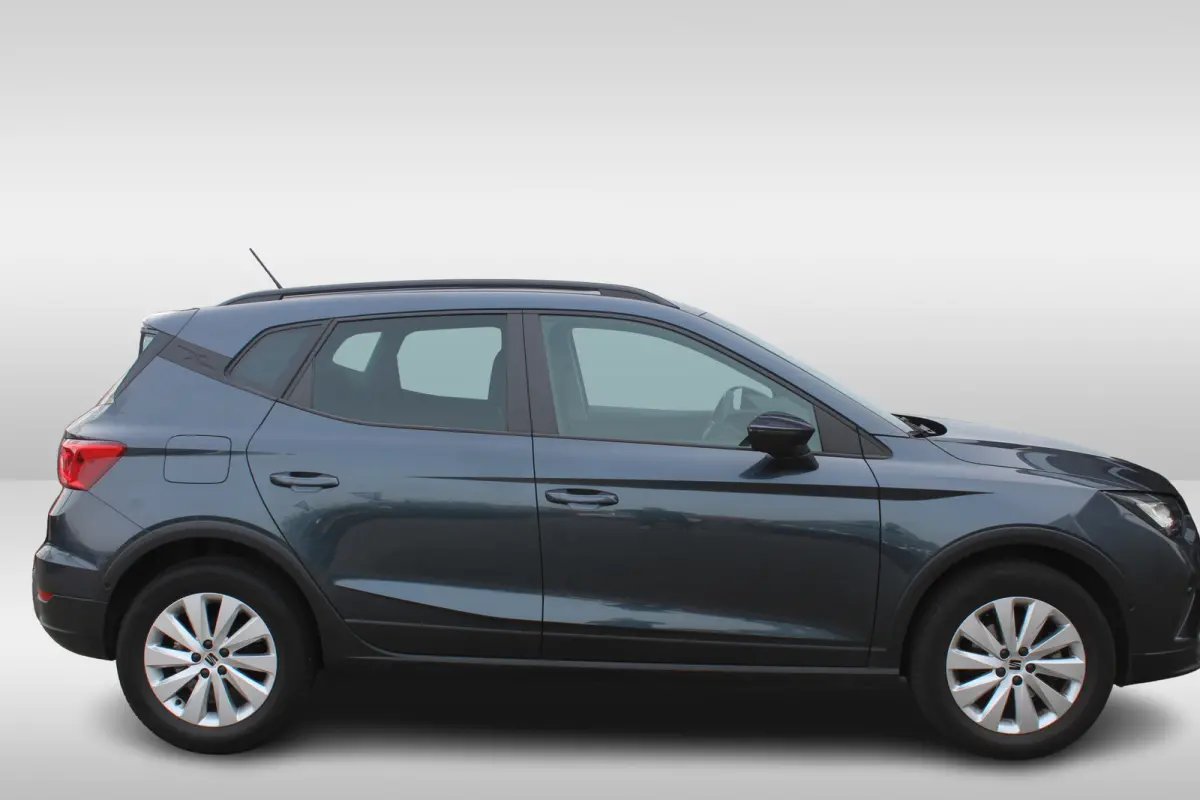 1.0 TSI FR Business Connect Stoelverwarming l Achteruitrij camera l PDC l Applecarplay/ Android auto
