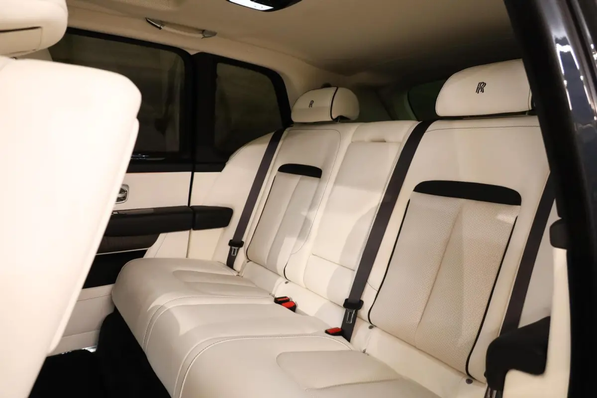 6.75 V12|Two-Tone|Massage|Pano|Bespoke|