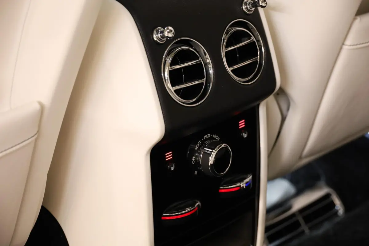 6.75 V12|Two-Tone|Massage|Pano|Bespoke|
