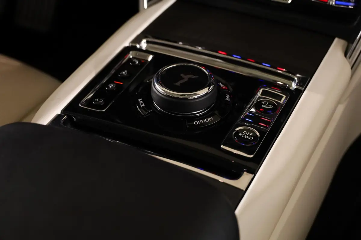 6.75 V12|Two-Tone|Massage|Pano|Bespoke|
