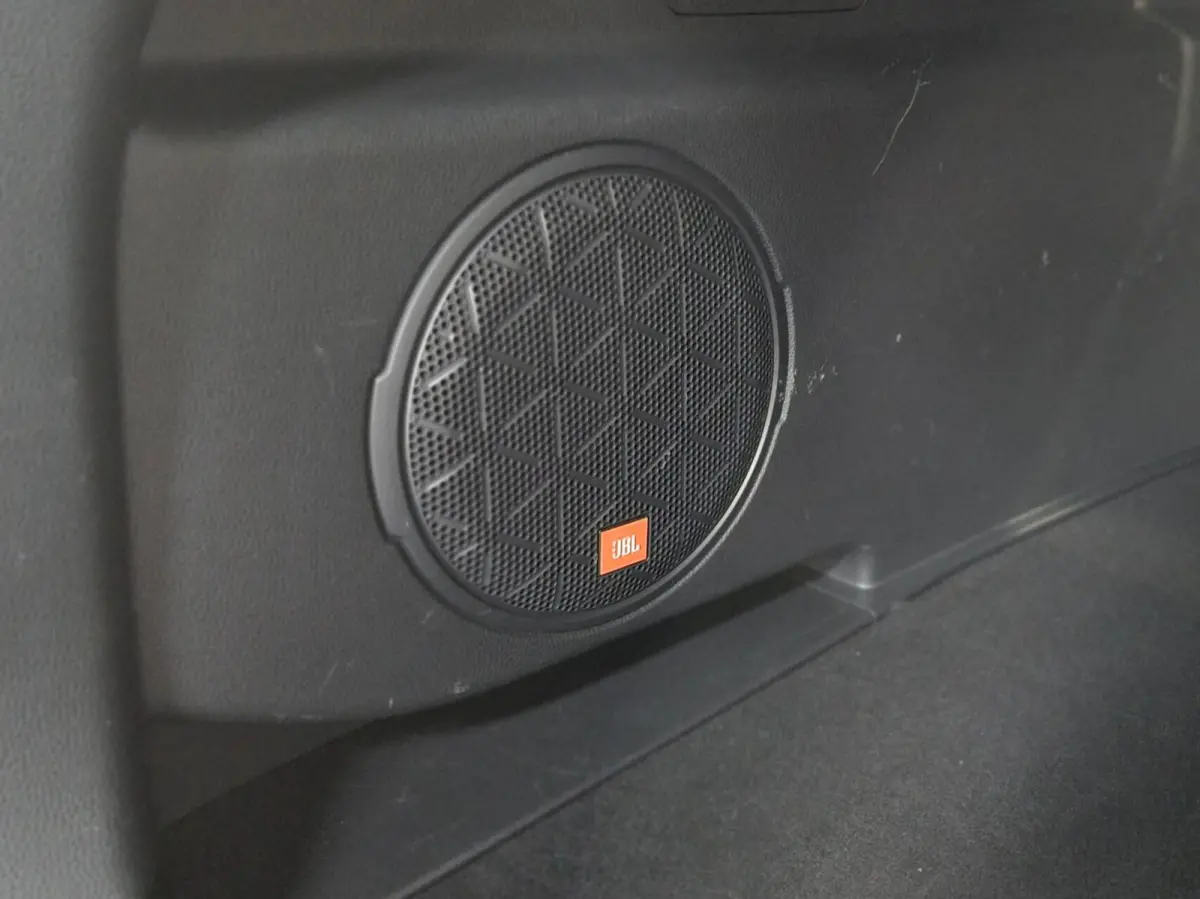 2.5 Plug-in Hybrid AWD Bi-Tone Plus / Full options