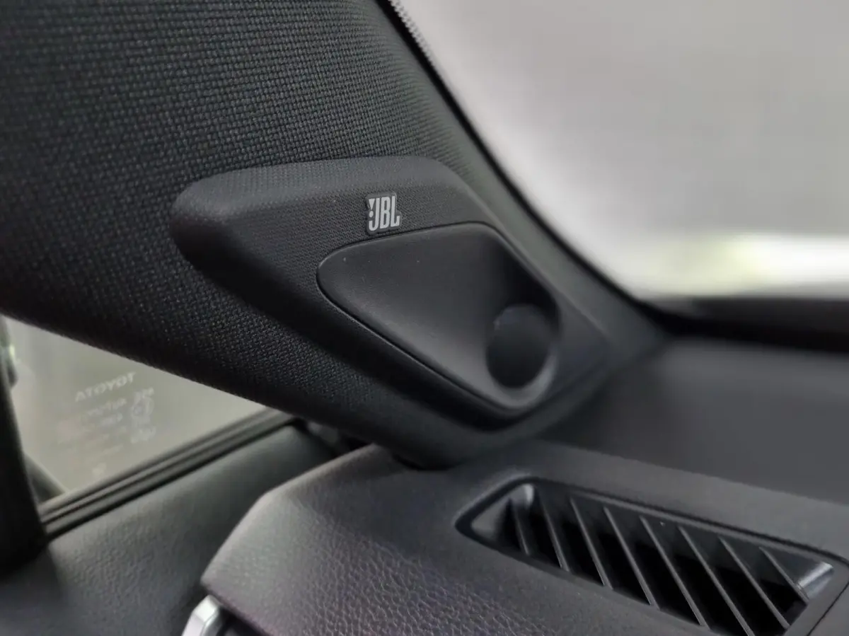 2.5 Plug-in Hybrid AWD Bi-Tone Plus / Full options