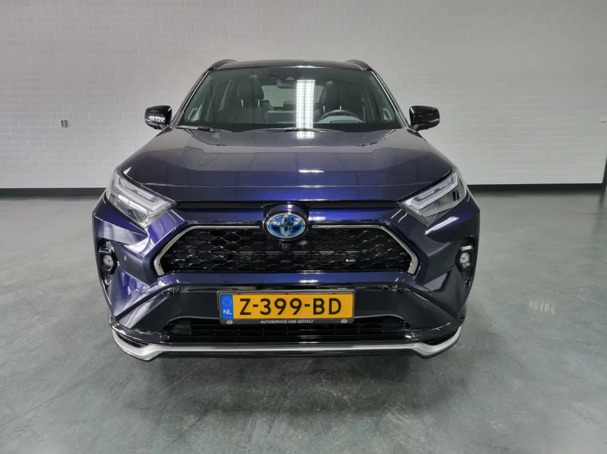 2.5 Plug-in Hybrid AWD Bi-Tone Plus / Full options