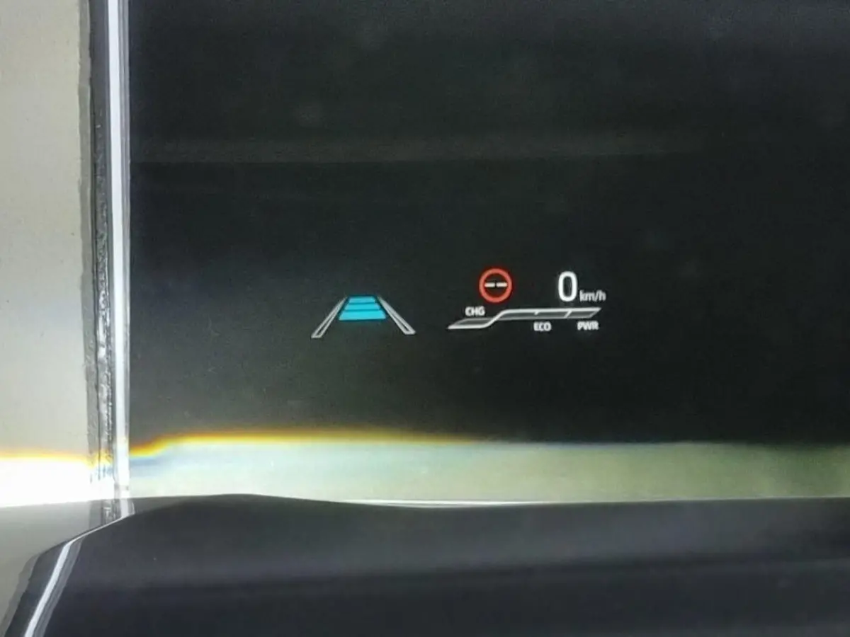 2.5 Plug-in Hybrid AWD Bi-Tone Plus / Full options