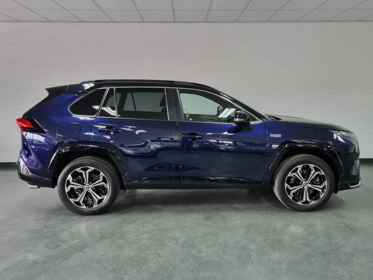 2.5 Plug-in Hybrid AWD Bi-Tone Plus / Full options