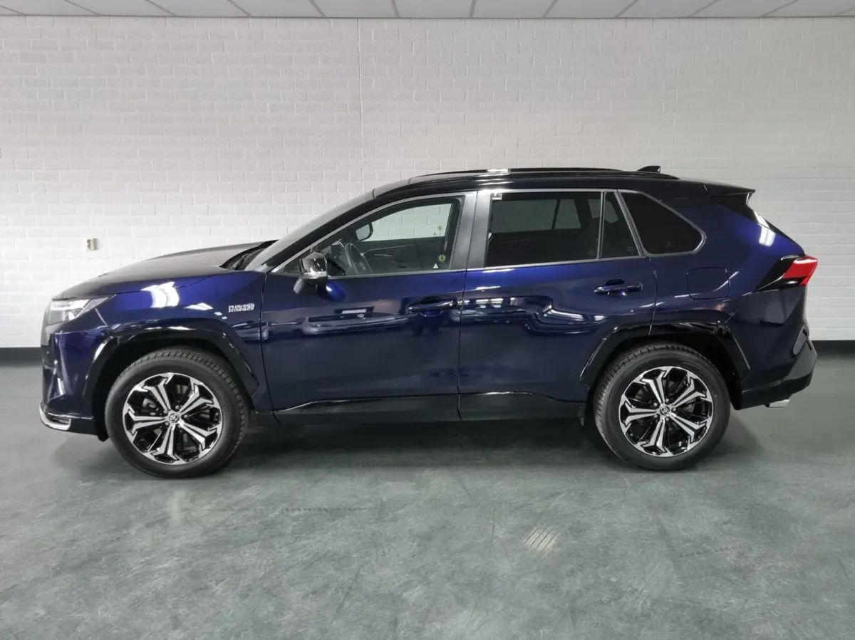 2.5 Plug-in Hybrid AWD Bi-Tone Plus / Full options