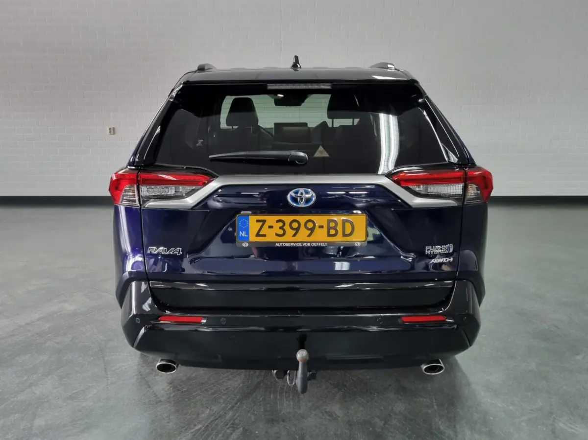 2.5 Plug-in Hybrid AWD Bi-Tone Plus / Full options