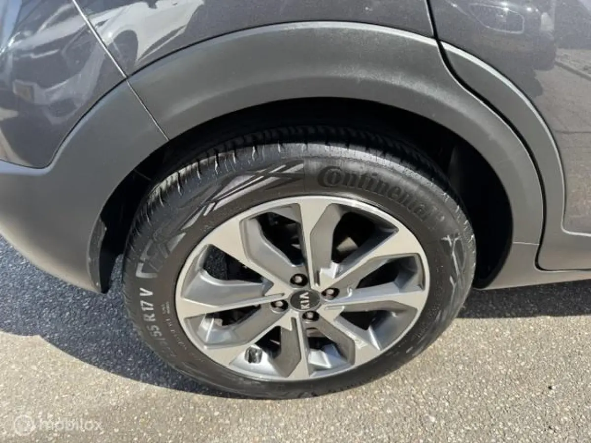 1.0 T-GDI Dynamic 17 inch velgen & banden , Prive glas , Navigatie , Bluetooth Priveglas , Electrische ramen & Spiegels , Parkeerhulp achter Two Tone , Gray - Orange