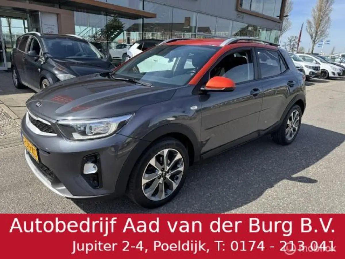 1.0 T-GDI Dynamic 17 inch velgen & banden , Prive glas , Navigatie , Bluetooth Priveglas , Electrische ramen & Spiegels , Parkeerhulp achter Two Tone , Gray - Orange
