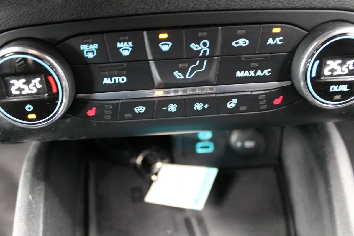 1.0 EcoBoost Hybrid ST Line Style|rijklaar prijs|