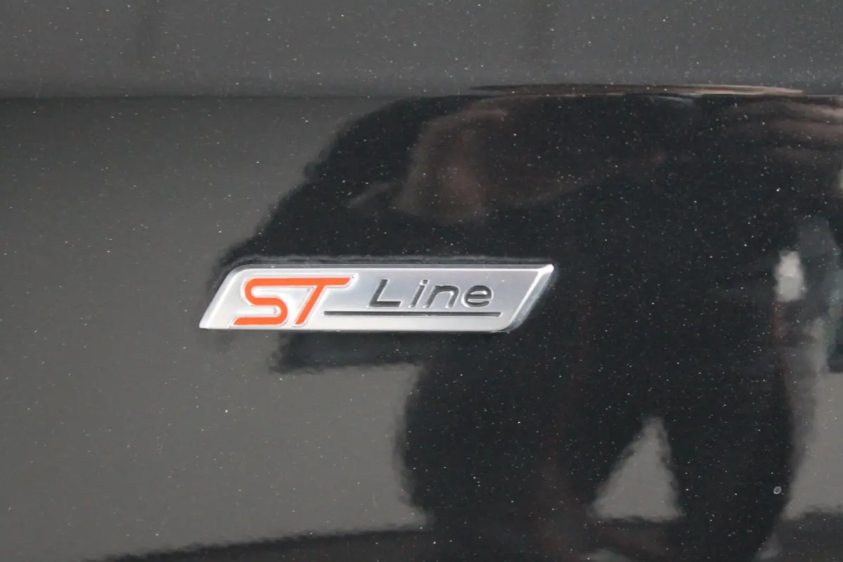 1.0 EcoBoost Hybrid ST Line Style|rijklaar prijs|