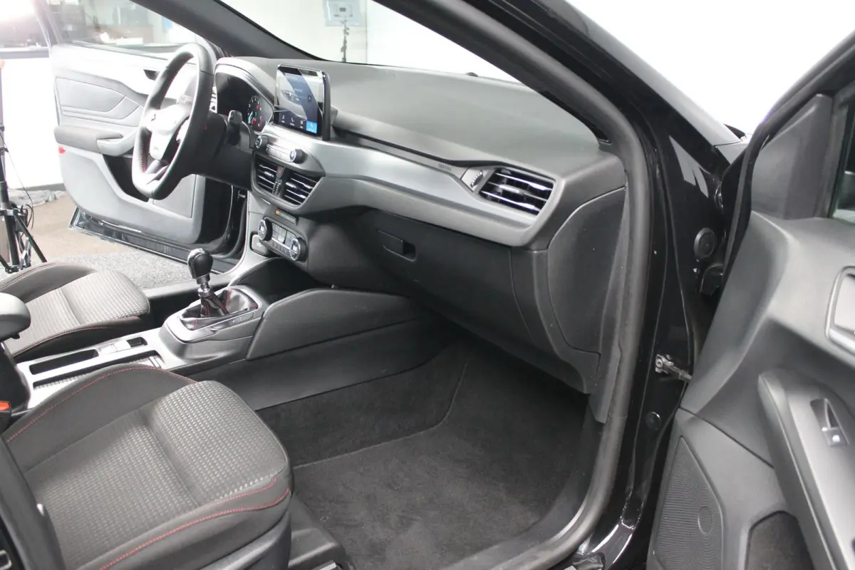 1.0 EcoBoost Hybrid ST Line Style|rijklaar prijs|