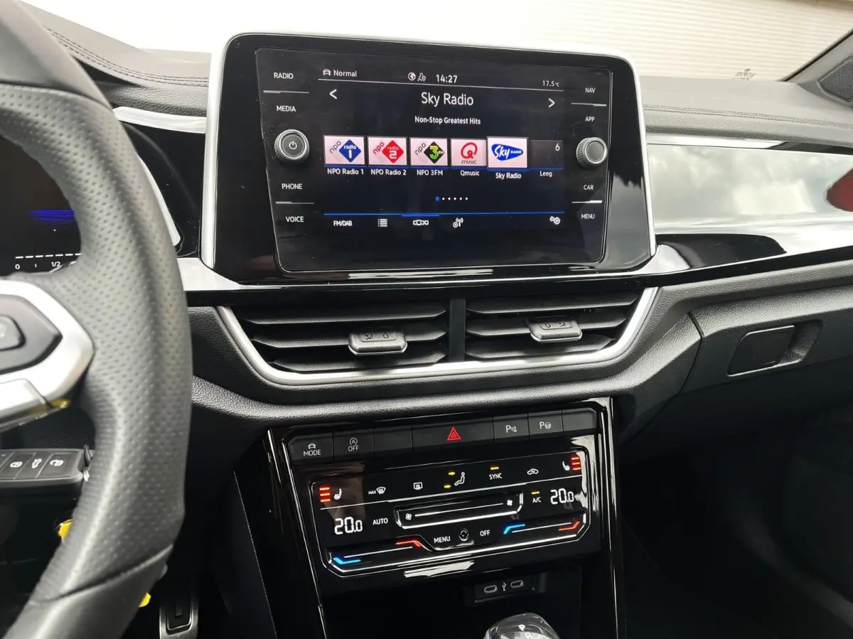 1.5 TSI 150pk DSG R-Line | Navigatie | Trekhaak | Camera | Ergo Stoel