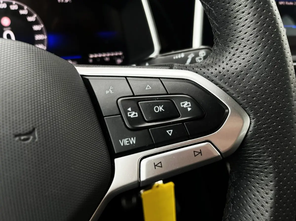 1.5 TSI 150pk DSG R-Line | Navigatie | Trekhaak | Camera | Ergo Stoel