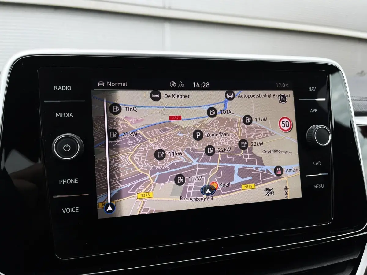 1.5 TSI 150pk DSG R-Line | Navigatie | Trekhaak | Camera | Ergo Stoel