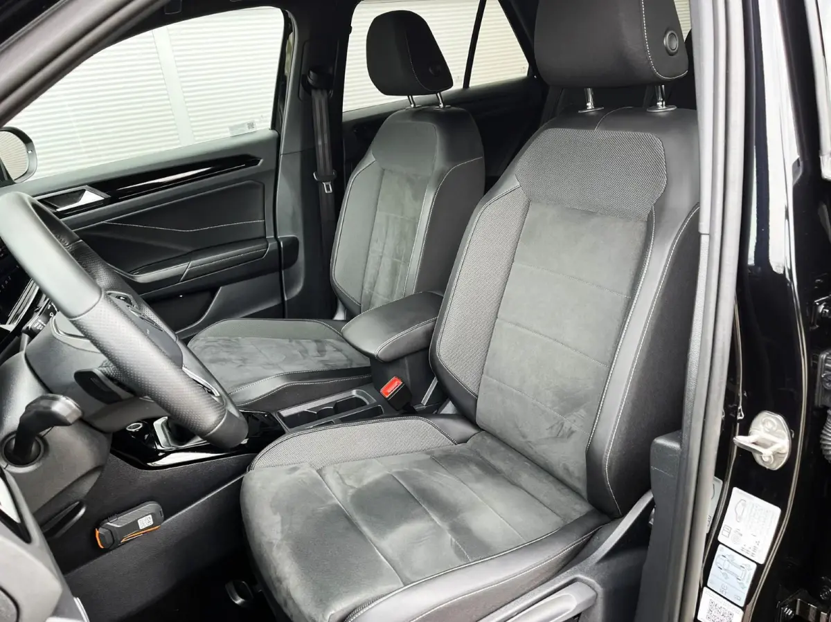 1.5 TSI 150pk DSG R-Line | Navigatie | Trekhaak | Camera | Ergo Stoel