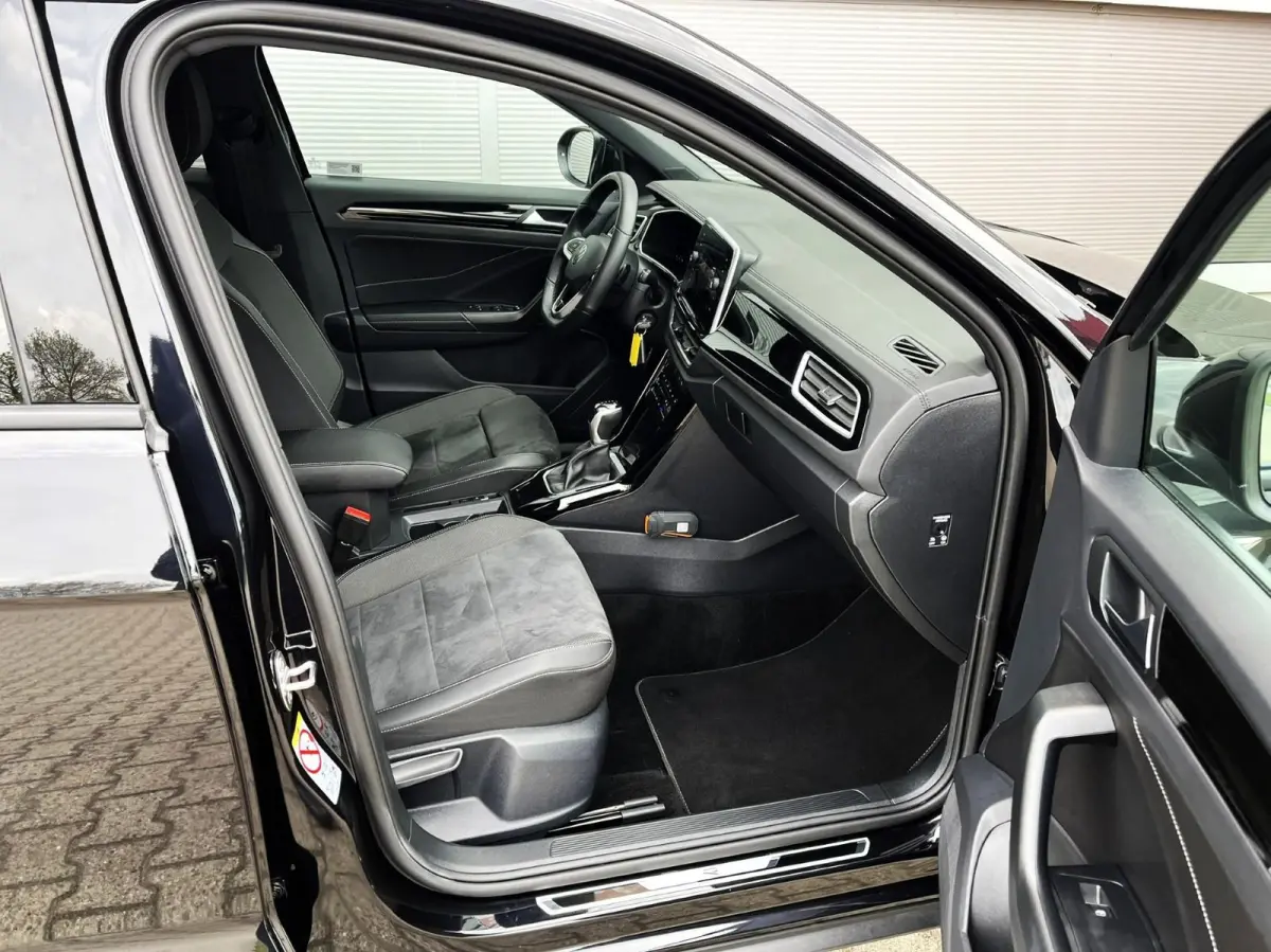 1.5 TSI 150pk DSG R-Line | Navigatie | Trekhaak | Camera | Ergo Stoel